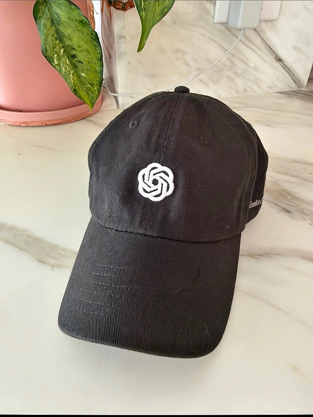 Mission Bay Black Cotton Baseball Cap Like New